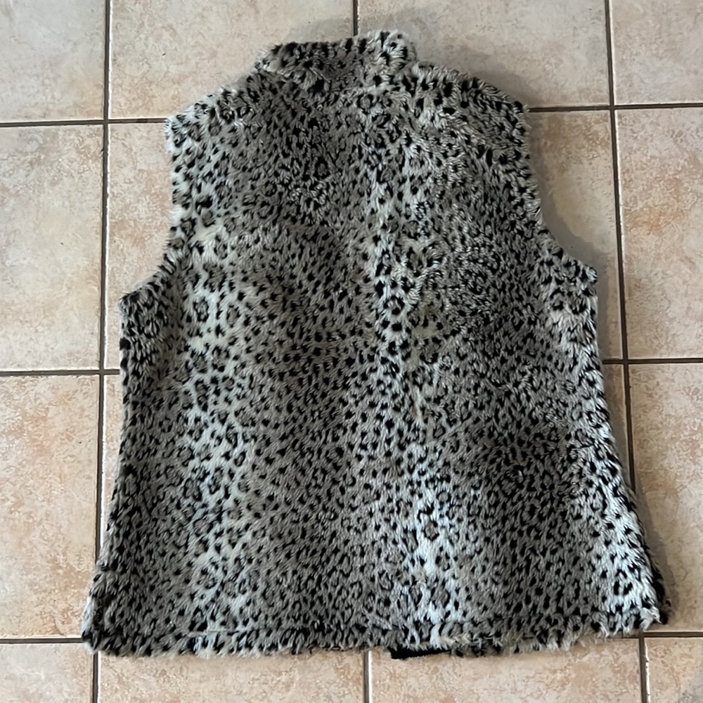 Coldwater Creek Faux‎ Fur Leopard Print Vest, Sz Large - Picture 2 of 9